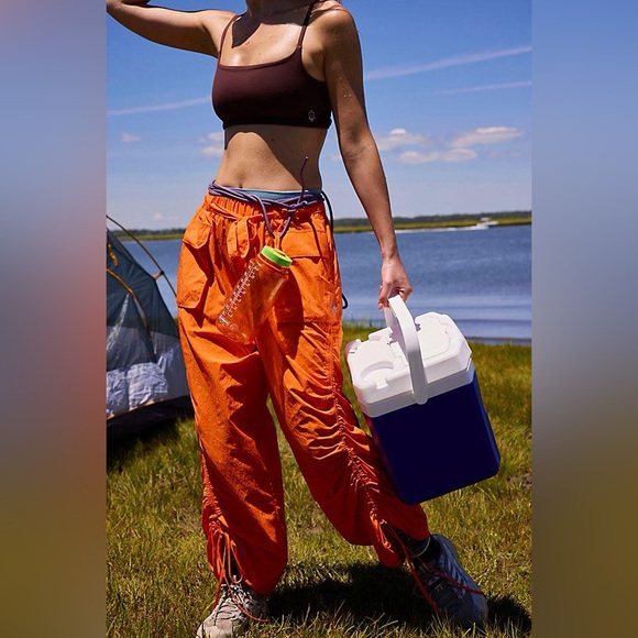 NWT FREE PEOPLE Movement In The Wildflowers Pants In Blood Orange - Picture 4 of 14